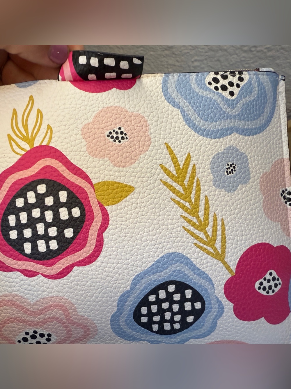 Mary Kay Floral Clutch / Cosmetic Pouch - Picture 7 of 14
